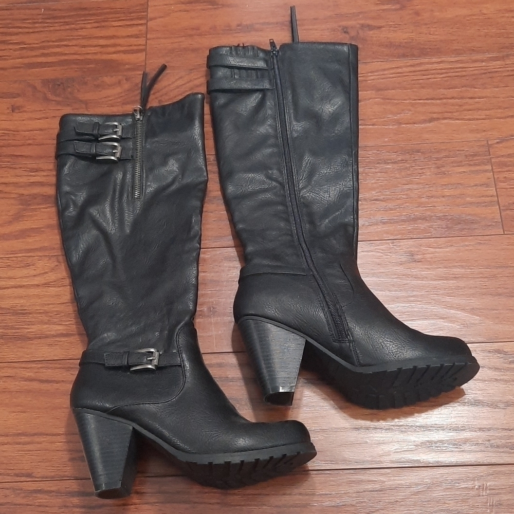 Crown Vintage Round toe Zip up Black Stacked Heel Boots - Picture 8 of 8